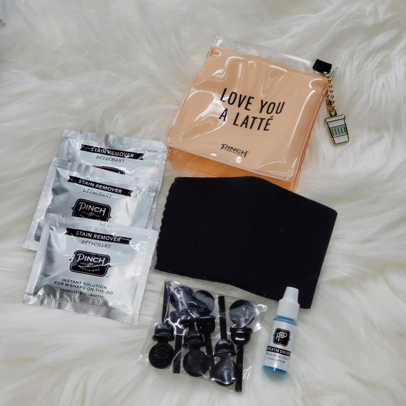 Pinch Provisions. On The Go Essentials Pouch - Picture 4 of 5